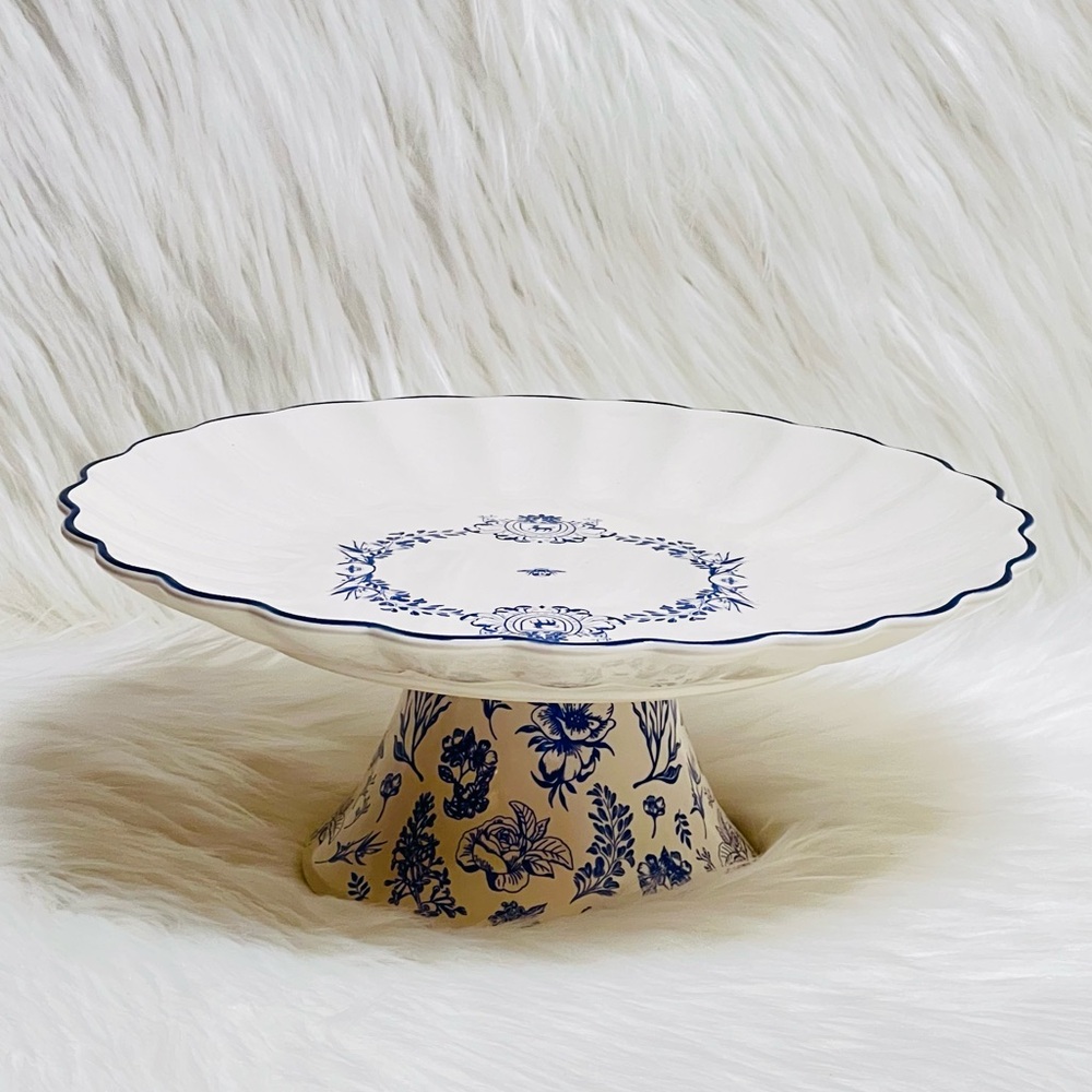 Bridgerton Cake Stand
